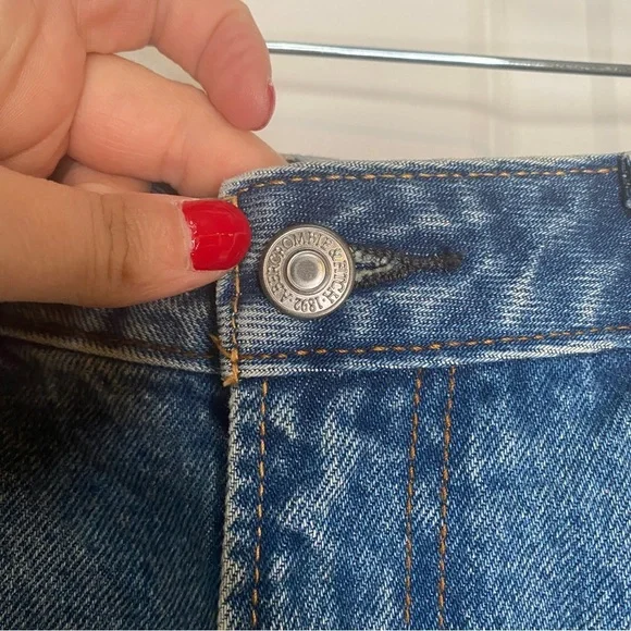 Abercrombie & Fitch Annie High Rise Shorts Blue Denim Distressed Size 30/10